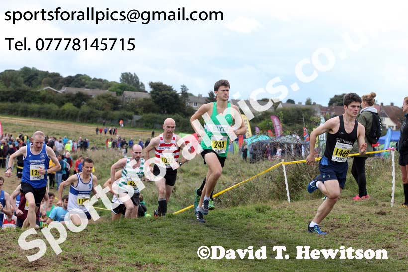 Senior mens Start Fitness North Eastern Harriers League, Wrekenton, Gateshead. Photo:  David T. Hewitson/Sports for All Pics